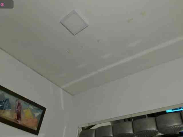 VivianneHart VivianneHart