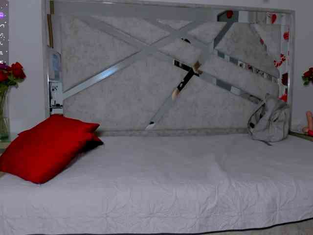 VivianneHart webcam