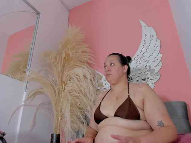 VivianneHart VivianneHart