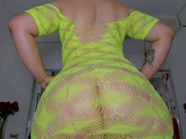 VivianneHart webcam
