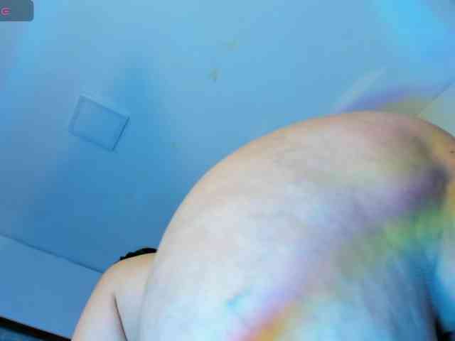 VivianneHart VivianneHart