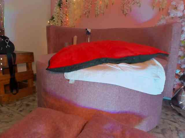 VivianneHart VivianneHart