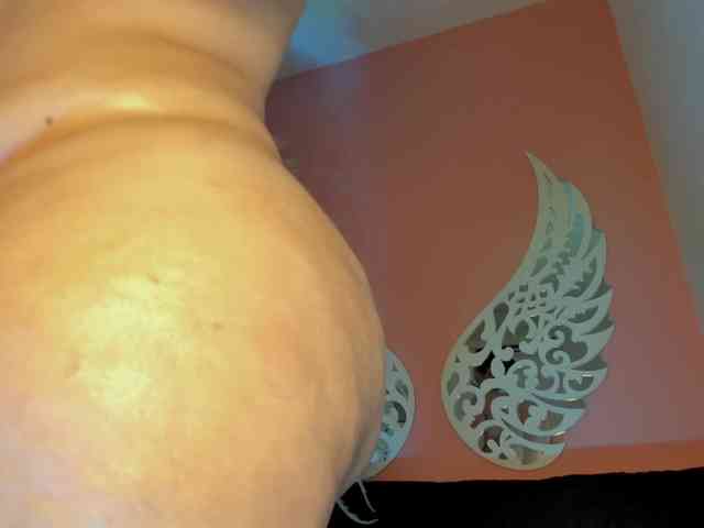 VivianneHart webcam