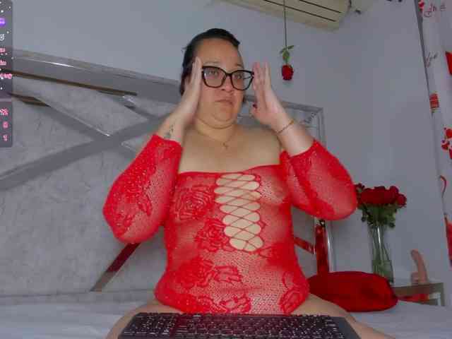 VivianneHart webcam