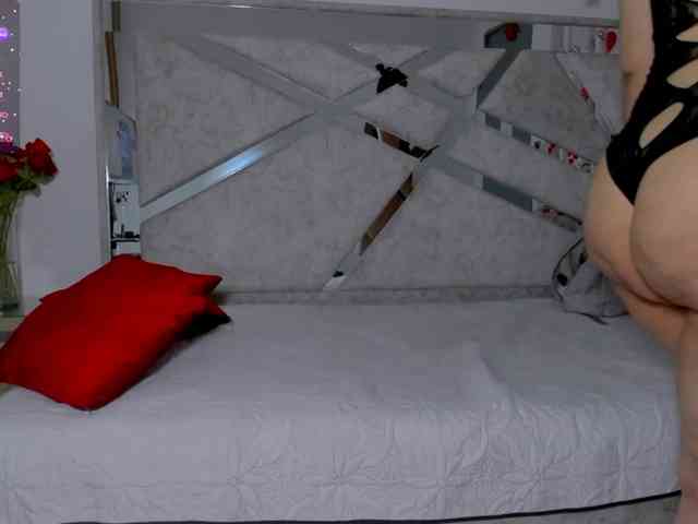 VivianneHart webcam