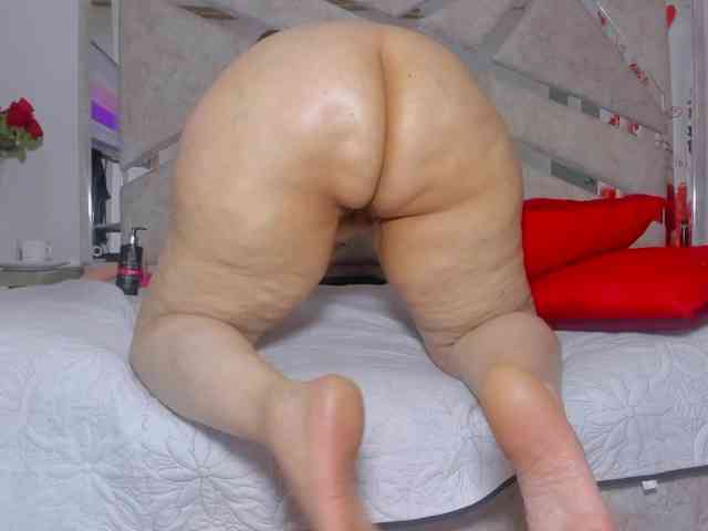 VivianneHart webcam