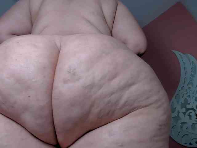 VivianneHart webcam