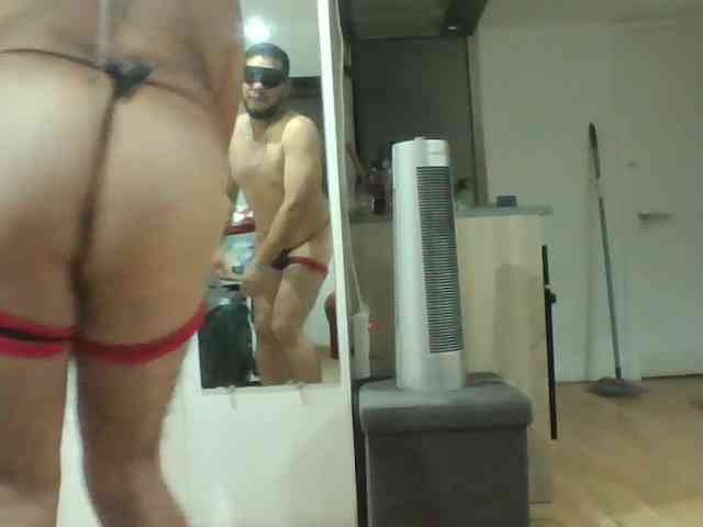 me-corro Live Webcam on BongaCams