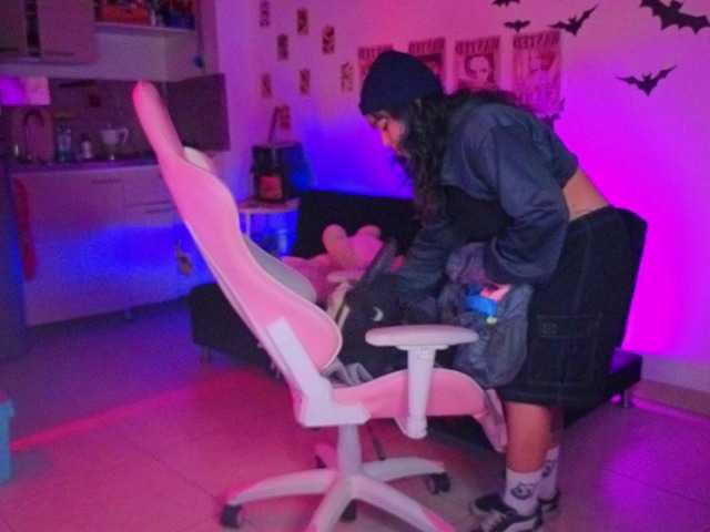 Violeta Kafka (VioletaKafka)