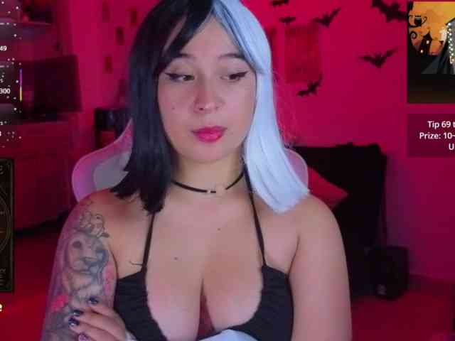 VioletaKafka webcam
