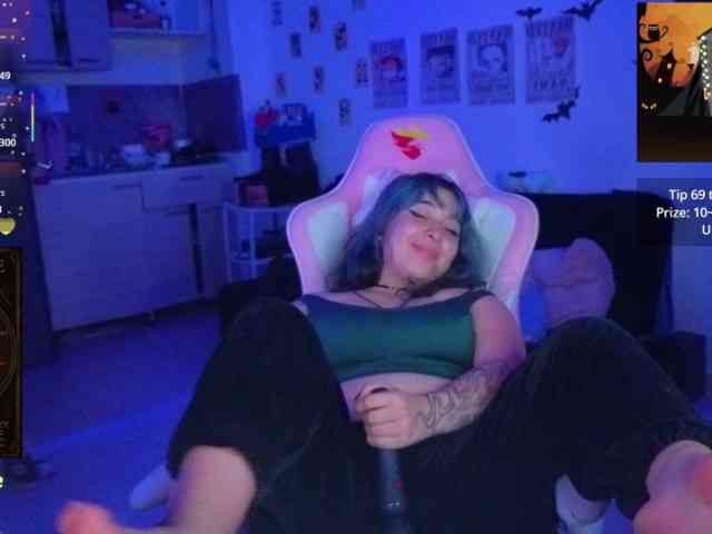 VioletaKafka webcam