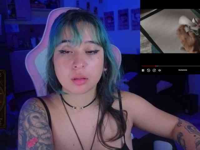 VioletaKafka webcam