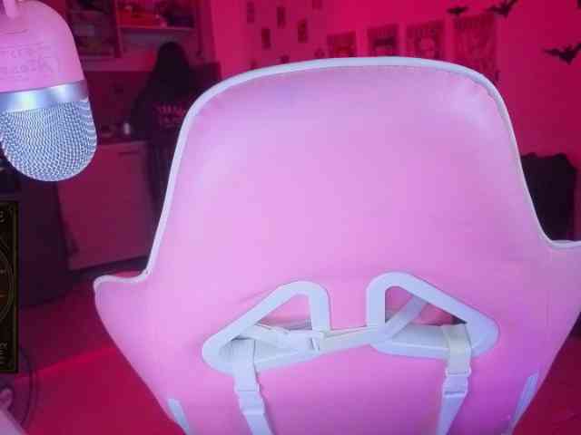 VioletaKafka webcam
