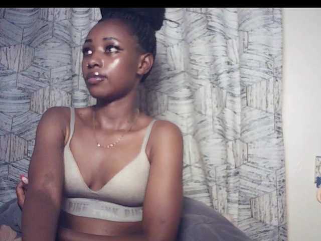 Ladyonlady's BongaCams show and profile