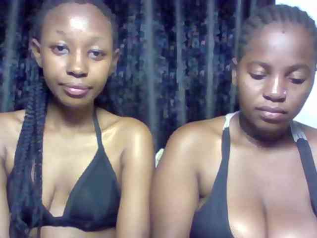 Ladyonlady Live Webcam on BongaCams