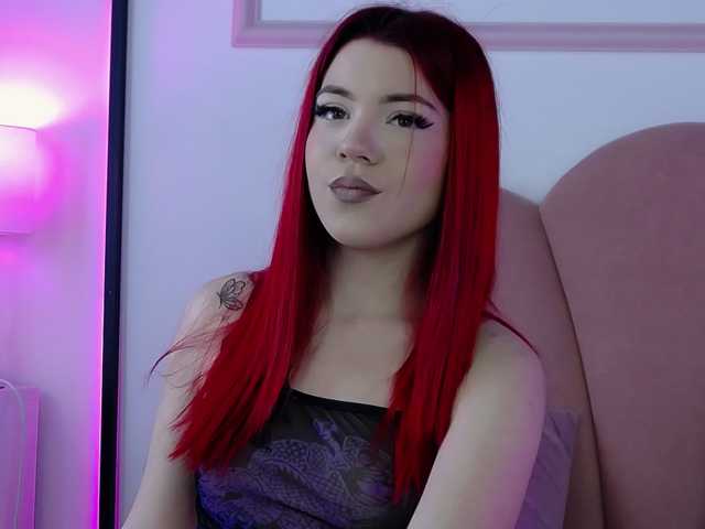 Breezelle's BongaCams show and profile