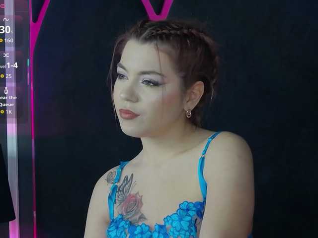 Breezelle's BongaCams show and profile