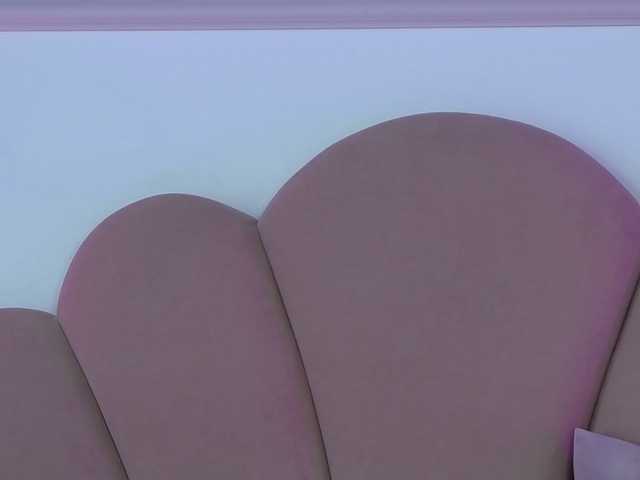 Breezelle's BongaCams show and profile