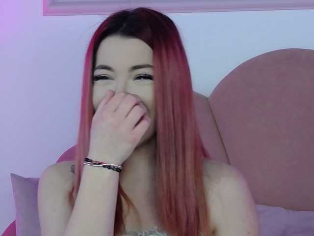 Breezelle's BongaCams show and profile