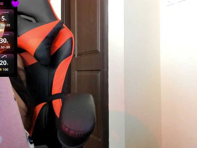 Laylac's BongaCams show and profile