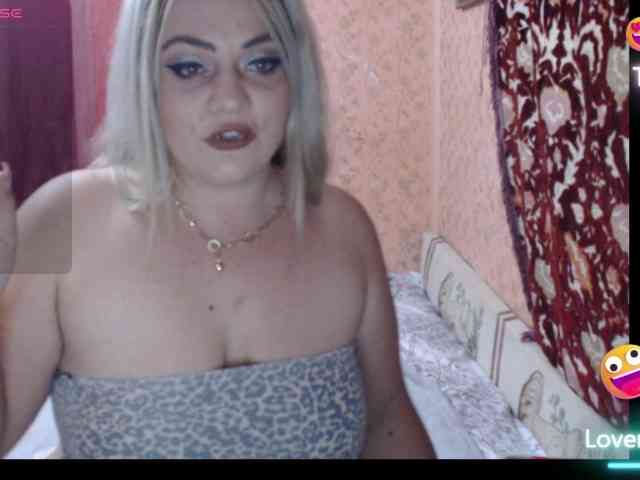 EmmaPlesureYOU Live Webcam on BongaCams