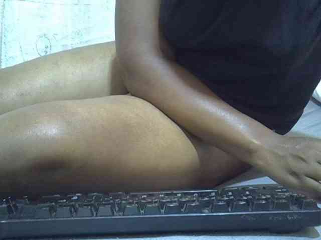 Ebonymaya webcam