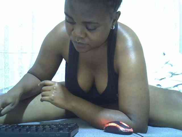 Ebonymaya webcam