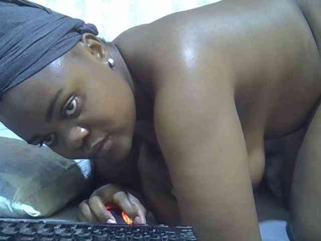 Ebonymaya webcam