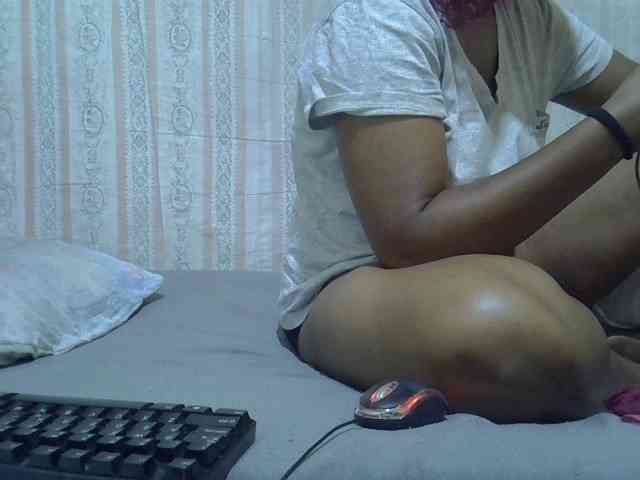 Ebonymaya webcam