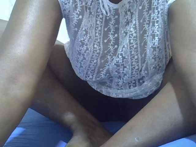 Ebonymaya webcam