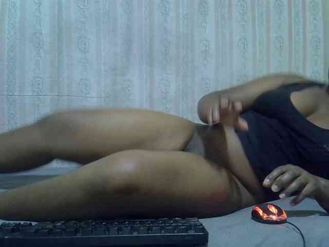 Ebonymaya webcam