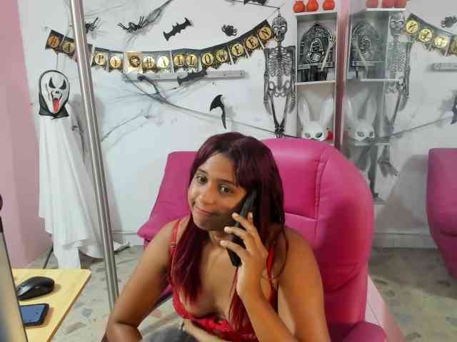 ALYNA-RUSH webcam