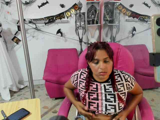 ALYNA-RUSH webcam