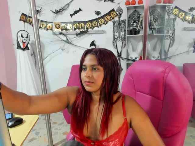 ALYNA-RUSH webcam