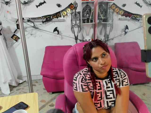 ALYNA-RUSH webcam