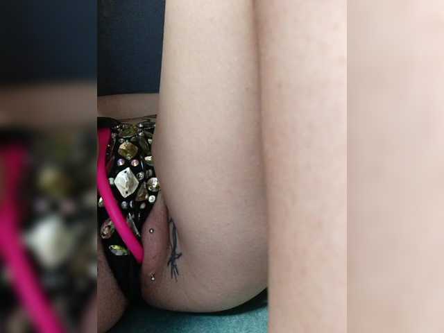 RedFox9595's BongaCams show and profile