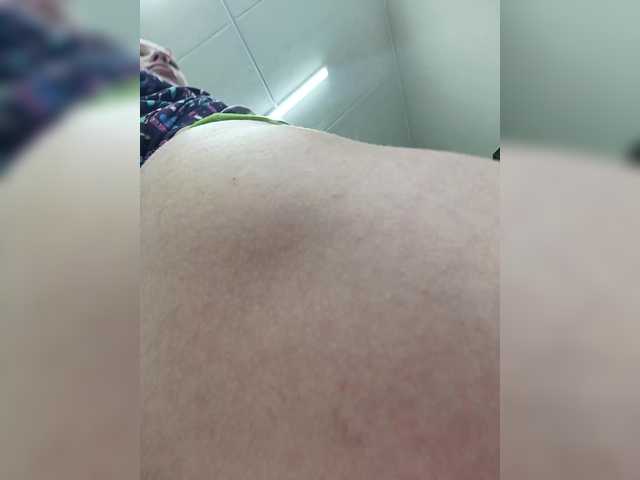 RedFox9595's BongaCams show and profile