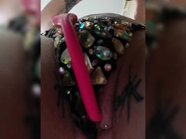 RedFox9595's BongaCams show and profile