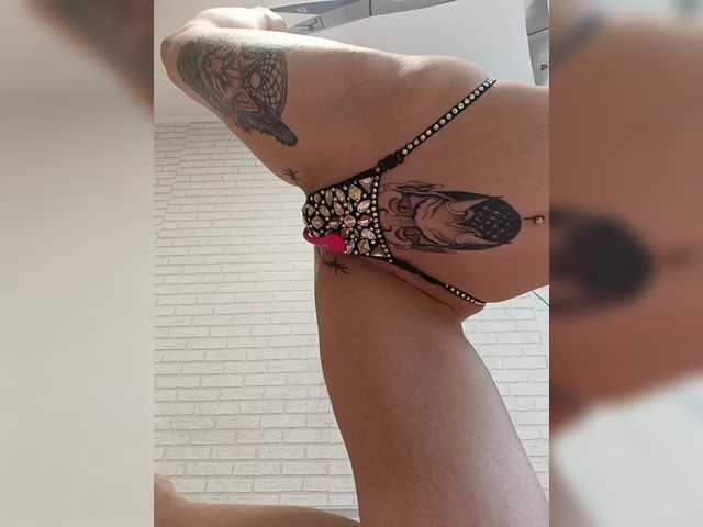 RedFox9595 from BongaCams