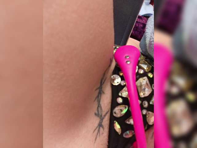 RedFox9595's BongaCams show and profile