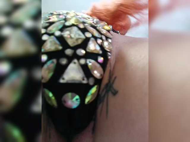 RedFox9595's BongaCams show and profile