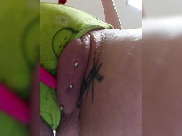 RedFox9595's BongaCams show and profile