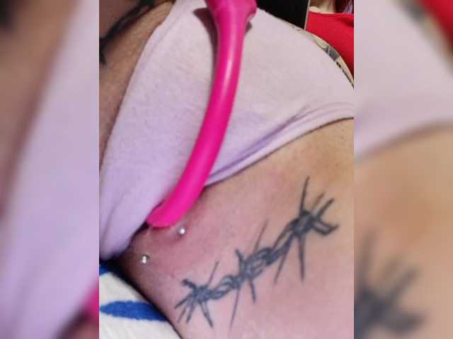 RedFox9595's BongaCams show and profile