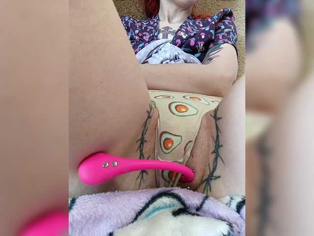 RedFox9595's BongaCams show and profile