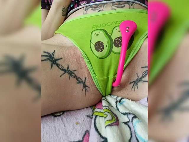 RedFox9595's BongaCams show and profile