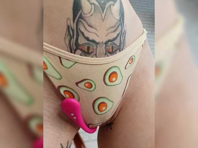 RedFox9595's BongaCams show and profile