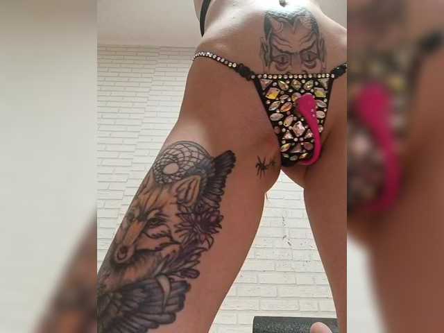 RedFox9595's BongaCams show and profile