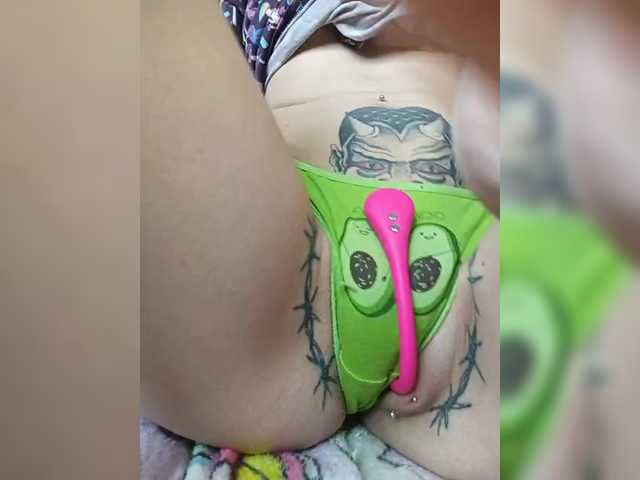 RedFox9595's BongaCams show and profile