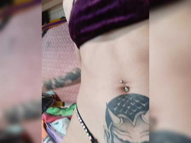 RedFox9595's BongaCams show and profile