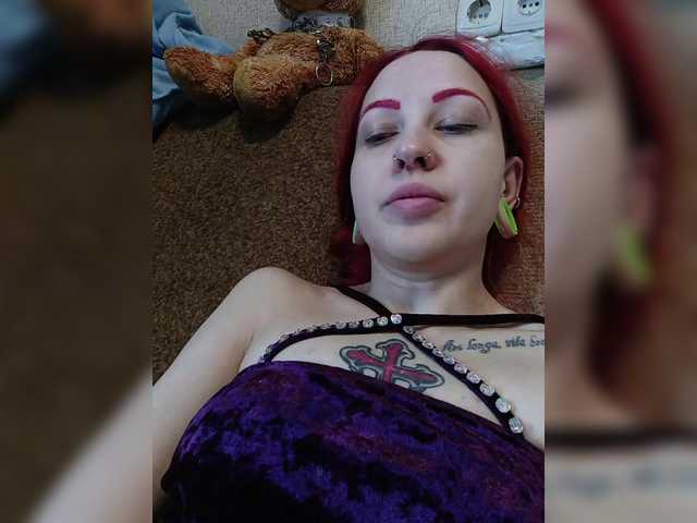 RedFox9595's BongaCams show and profile